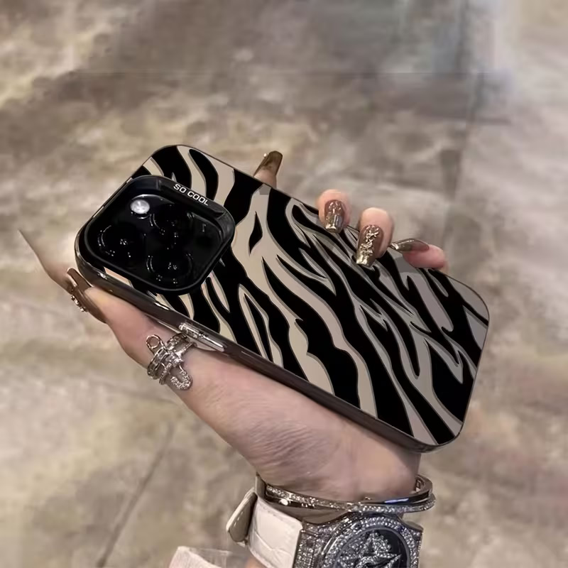 Zebra Pattern Black Advanced I - Apple Iphone 15 评论和价格